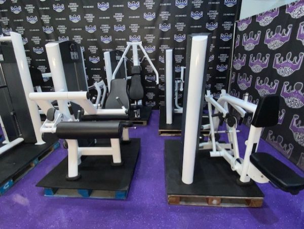 Life Fitness Signature Series 18 Unit Total Body Strength Circuit- Refurbished