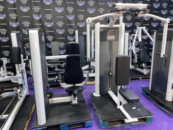 Life Fitness Signature Series 18 Unit Total Body Strength Circuit- Refurbished