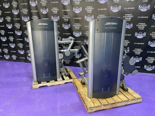 Life Fitness Signature Series Leg Extension & Leg Curl Matching Pair